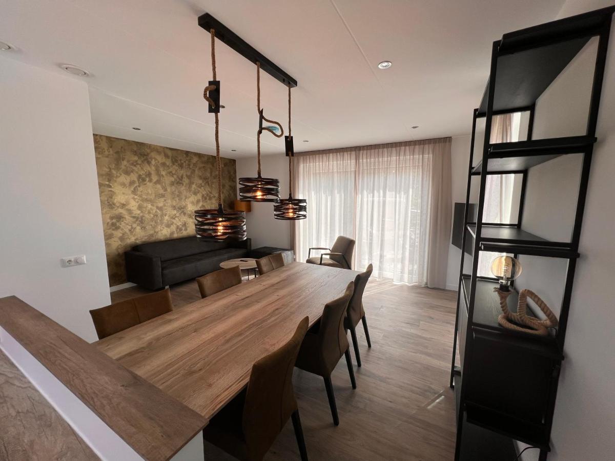 Luxe Villa Op Vakantiepark De Koorn-Aar Den Burg Buitenkant foto